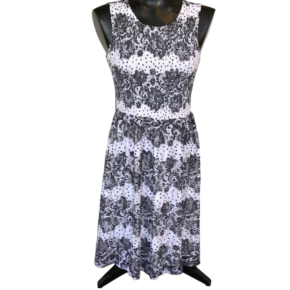 EST 1946 Lace Sleeveless Midi Dress sz6